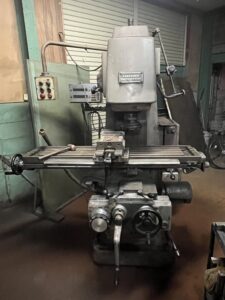 豊和産業 STRONG-MILL 2V フライス盤(中古)